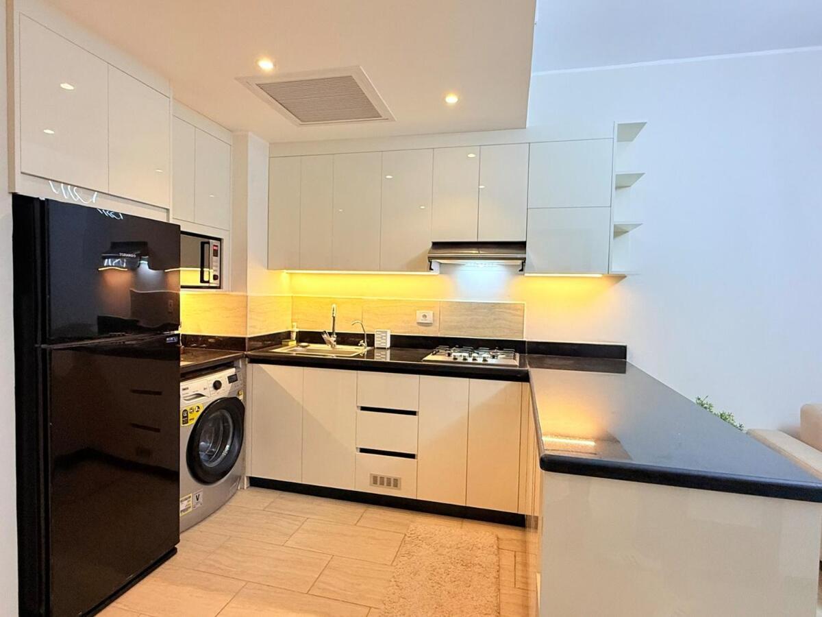 1 Very And Quiet Apartment